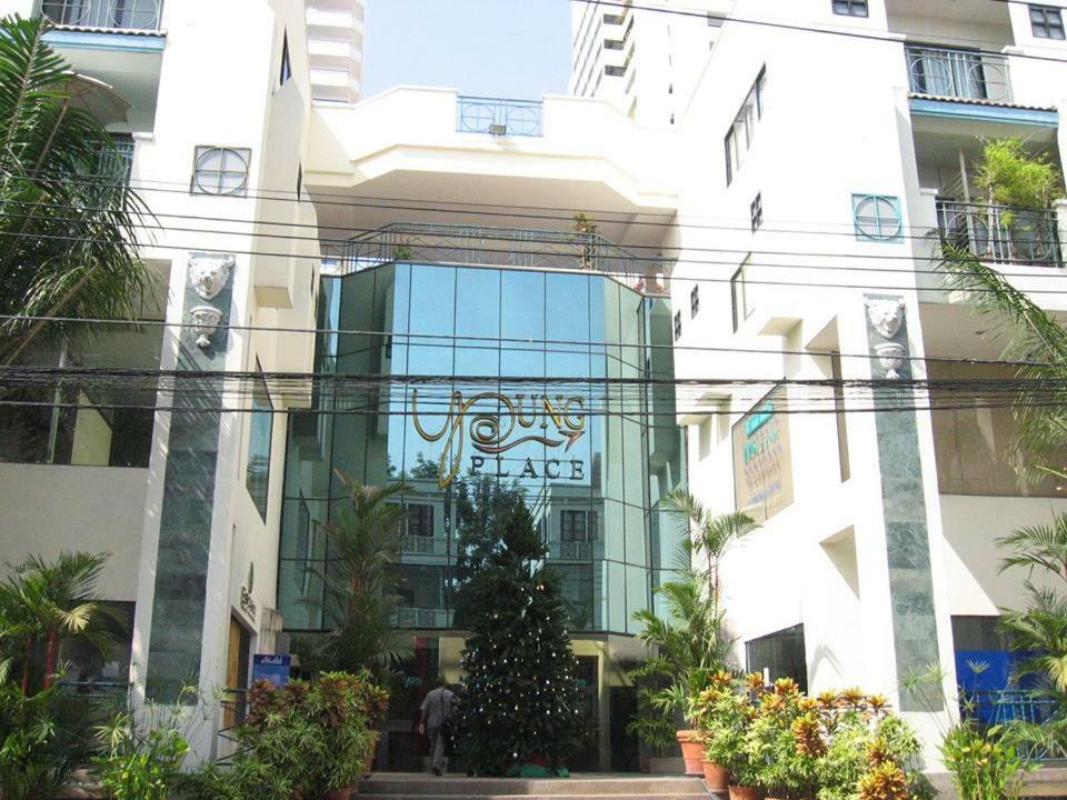 Young Place 曼谷 外观 照片